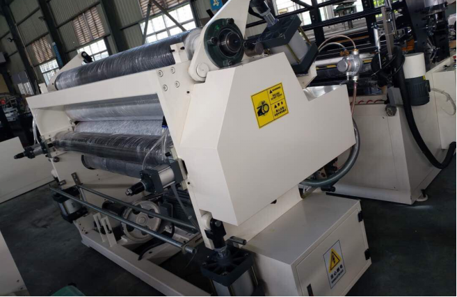 Wallboard PLC που ξανατυλίγει τον ιστό τουαλετών που κατασκευάζει τη μηχανή 7.5KW 2 τις στάσεις 9