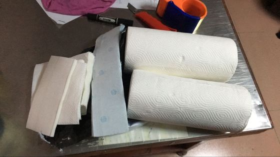 CE που ξανατυλίγει ανακυκλωμένο ρόλο τουαλετών 500mm το μέγεθος που κατασκευάζει τη μηχανή